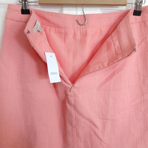 Loft Beautiful pink textured skirt Size 8 NWT Coquette Preppy Barbie Business - Picture 7 of 8